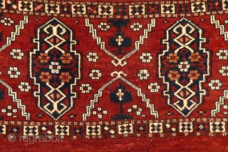 Ersari Trapping, crisp Chodor drawing, ca. 1930, 45 x 95 cm/ 1'6" x 3'2"

Mint condition; a few slightly faded orange details.            