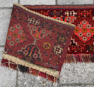 Amazing strong colours in this Ersari Torba. 39 x 152 cm. 
Washed and absolutely no dye run, nor tip fading at all. Excellent condition.  
Info: robvanwieringen@telfort.nl       ...