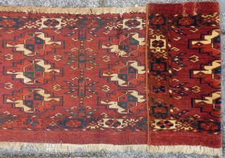 Fine Tekke Torba, 1st half 19th c. 37 x 91 cm., 15" x 36". 300 knts/sq.inch.
Full, velvetlike pile, some damages. With small dots of yellow, blue-green silk and lac dye. ( see  ...