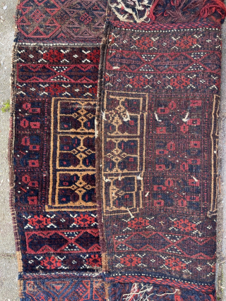 Antique Baluch cradle, very rare, late 19th c., 85 x 68 cm. Knotting is Asy open left.
With some metal thread highlights, some green silk details and a few knots of fuchsine dyed  ...