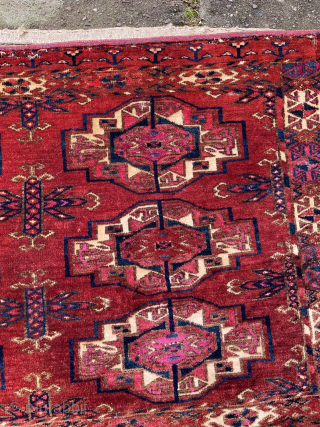 Rare 15-gul antique Tekke turkmen Torba, 143 x 44 cm., 2nd half 19th c. Complete with kilim back. Very fine knotting, 390 knts.per sq.inch and with full, velvetlike pile without any wear.  ...