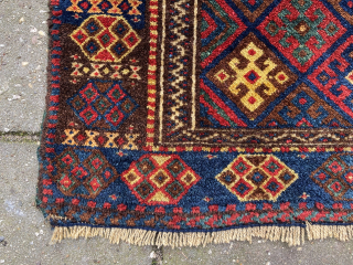 Antique Jaf Kurd bag front, 53 x 82 cm., with full, thick pile and with all natural dyes. robvanwieringen@telfort.nl              