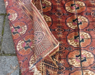 Fine Tekke turkmen rug, 243  x 178 cm., 8' x 5' 10". Incredible soft wool, like velvet, very pliable and in good condition, with full pile allover. Selvedges needs rewrapping and  ...