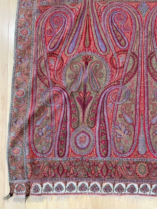 4’7” x 11’2”  / 137cm x 480cm. Kashmir shawl, twill tapestry, pieced construction, embroidered lappets, good.                