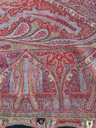 6’4” x 6’6”  /  190cm x 195cm  Kashmir twill tapestry shawl, pieced construction, better than average, good condition.            