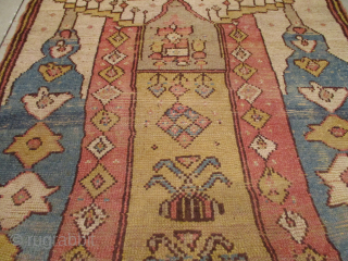 This antique Manastir rug #7916 measures 4’1” X 5’4”. This is one of the most archaic architecturally beautiful rugs that I have ever seen in my life. No one made this from  ...