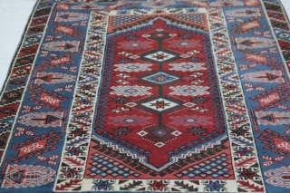 TURKISH TRIBAL CARPET:

Dimensions- 4' x 7'                           