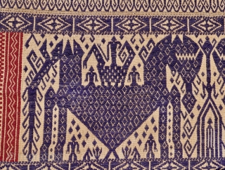 An antique ship cloth (Tampan) 70 x 93 cm. 19 th. century
Woven on cotton by tribal Paminggir people, Lampung, South Sumatra. The design with triple rows of ships in the shape of  ...