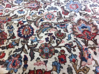 old Persian Qom 320 x 204 cm, a very elegant rug in good condition (100% natural dyes)                