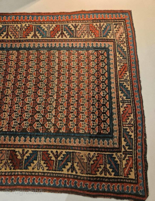 Caucasian rug, good condition size 186x 130 cm