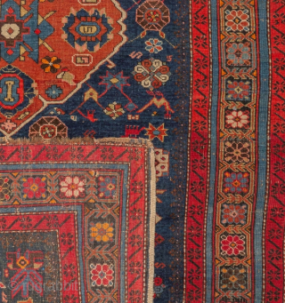 Caucasian Kuba rug with bird motifs, late 19th century – border wear, small hole near a corner – 180 × 124 cm.           