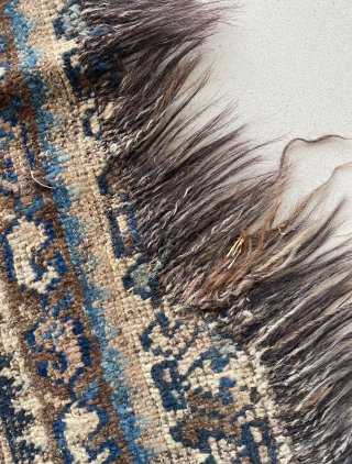 Very old Qashqai rug with goathair foundation. Circa 1900s maybe older. Size is 155 x 215 cm. There is a hole in the field of the rug and ends are worn. Contact: ...