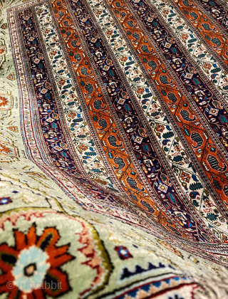 Qum silk rug. Vintage. Excellent condition. Approximately 64 knots in per cm2. 102 x 145 cm. Available: rohat_berk_kartal@hotmail.com               
