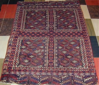 Rare and unusual Yomud-sub-group Engsi finely woven with twisted cotton and wool wefting, early 19th. century, 64'' X 45''(163 X 115cm)            