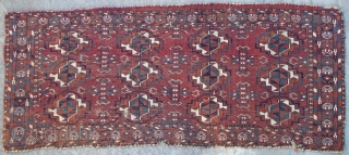 Early and unusual finely woven Tekke Sub-group Mafrash, very round Guls, velvety pashmina wool, all whites are cotton, excellent condition.
28" X 12"(71 X 31cm)         