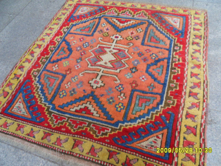 Fake rug suspected Akifhali Max 29 2025



Antique Anatolian Konya Rug
Size: 110 x 102 cm.
Mail: makifhali@yahoo.com                  