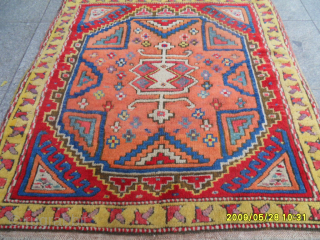 Fake rug suspected Akifhali Max 29 2025



Antique Anatolian Konya Rug
Size: 110 x 102 cm.
Mail: makifhali@yahoo.com                  