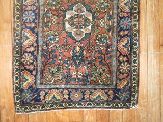 Antique Sarouk Farahan Size 1'9''x2'6''.  Bottom right corner partially missing.

                      