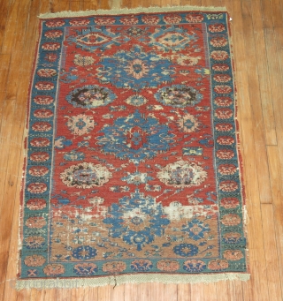 Antique Zeychour Kuba Soumac.  Size 3'10''x4'11''.  Worn condition...  Nice Abrash. 
 Nice character.                 