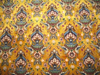 Persian Isfahan Silk rug.  Master weaver.  Measures 3'7''x5'6''.  The yellow is silk.  Mint condition               