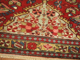 Antique NW Persian Tafresh Panel Rug.  Extremely fine and gorgeous.   4'3'' wide x1'7'' length.

Please feel free to ask any and all questions.

Entire inventory online at www.rugsrusonline.com    