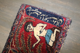 Antique pictorial 1'4''x2'5'',  Cute little rug,  Decorative and collectible.  Has a small repair.                 