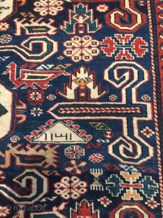 A carpet of Azerbaijan-Perepedil 

Size: 1,21 X 0,95                         