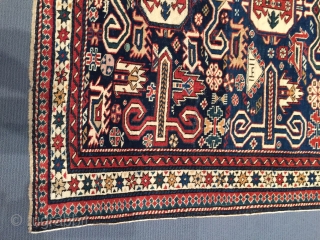 A carpet of Azerbaijan-Perepedil 

Size: 1,21 X 0,95                         