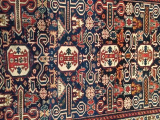 A carpet of Azerbaijan-Perepedil 

Size: 1,21 X 0,95                         