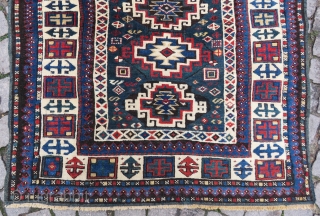 Caucassian kuba aria rug wonderful colors and excellent condition all original size 1,44x1,04 cm Circa 1900                 