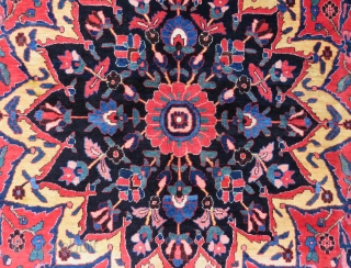 Persian Bahtiar Rug all original amazing wool and colors like serapi and full pile size 3,15x2,10 cm and  Circa 1900-1910            