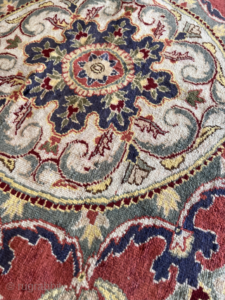 Old round silk Turkish rug 7’x7’ feet ( 2,13x2,13 cm ) nice silk and excellent condition all original AVAILABLE if you need more information please contact sahcarpets@gmail.com 
#round #circcle #silk #silkrug #silkcarpet  ...