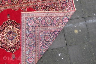 Wonderful Kashan rug all original and excellent condition Circa 1930                       