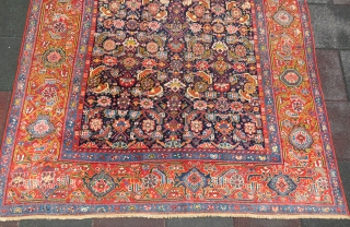 Malayer Gallerie Carpet wonderful colors and excellent condition all original size 5,20x2,08 cm Circa 1900-1910                  