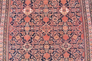 Antique Malayer rug is size 2,00x1,37 cm Circa 1910                        
