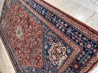 Old Shiraz Rug 4’10”x7’9” feet ( 1,48x2,36 cm ) nice colors and nice conditions all original AVAILABLE if need any more information please contact mail sahcarpets@gmail.com or DM messenger or WhatsApp +905358635050  ...
