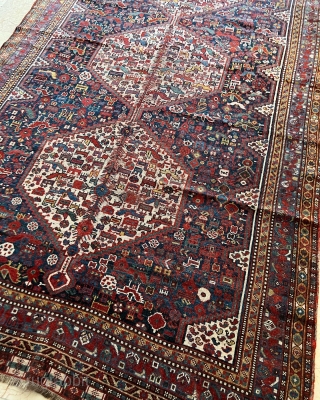 Khamseh Rug size 2,76x1,50 cm wonderful colors nice condition all original Circa 1890-1900 #khamseh #carpets #kilims #antique #decorative #antiquecarpet #interiordesign #fineart #uniqueart #uniquecollection #persianart #exclusiveart #carpetcollection #interiorarchitecture #interiors #handcrafted #houseinteriors #homedecoration #luxurylifestyle  ...