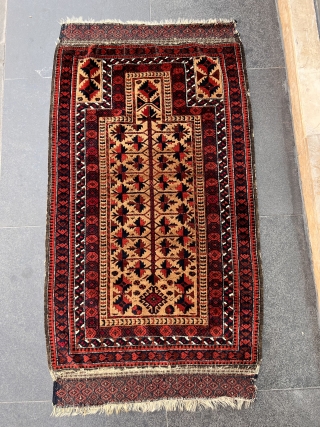 Antique Baluch Prayer rug part of silk nice long kilim and nice camel hair all nice.
İf you need any more information please contact sahcarpets@gmail.com or for Whatsapp +905358635050 
Thank you very much  ...