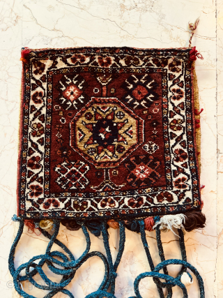 Antique Persian bag ( chanteh) nice colors and nice condition all original for collector item if you want to more information please contact us sahcarpets@gmail.com 
Thanks       