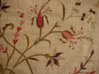 Antique Ottoman towel wonderful condition  and silk embrodery ,gold and thread  on linen  Circa 1880               