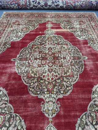 Decorative Old madallion locket carpet 9”x12’3” feet ( 2,74x3,75 cm ) nice colors and nice conditions all original AVAILABLE if need any more information please contact DM - E-mail  sahcarpets@gmail.com   ...