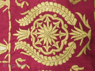 Ottoman antique embroidery prayer textile. 18th century, in perfect condition. As see in the photos.
                  