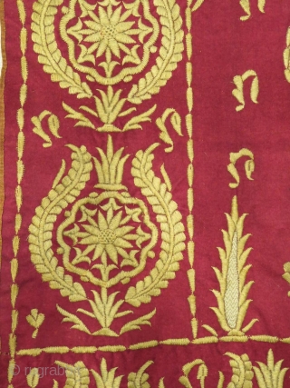 Ottoman antique embroidery prayer textile. 18th century, in perfect condition. As see in the photos.
                  