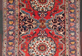 Antique Ferhan rug wonderful colors and excellent condition all original size 2,05x1,36 cm Circa 1900                  