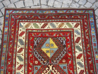 Antique Talish rug Wonderful colors and excellent condition Wool & Wool all orginal size 2,08 x 1,20 cm Since 1900             