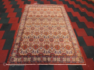 Persian Qoom rug wonderful colors and excellent condition all original and very fine ,size  3,20 x 2,28 cm Circa 1910-1920            