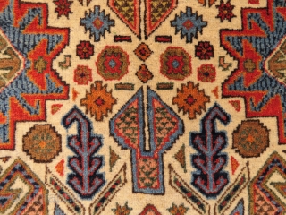 Persian Qoom rug wonderful colors and excellent condition all original and very fine ,size  3,20 x 2,28 cm Circa 1910-1920            