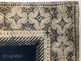 Antique Batik, 
106x106 cm,                             