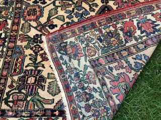 Old Bakhtiari rug,
140x200 cm
                             