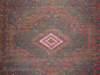 Baluch with silk, a cat in the center. Size: 95 x 62 cm.                    